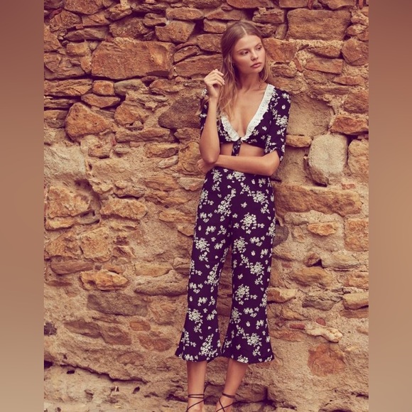 For Love & Lemons Dulce floral Pants and Crop top tie front matching set - Picture 4 of 14